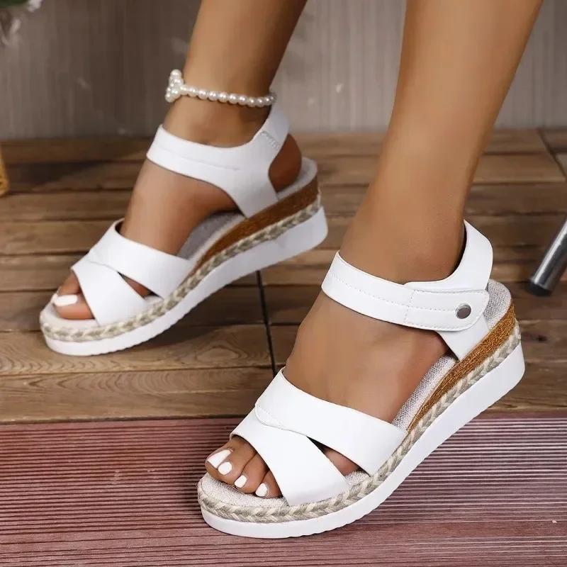 Módne dámske sandále na klinovom podpätku Letné Nová móda Ľahké Protišmykové Plážové topánky Dámske Sandále na platforme s remienkom na pracku Plus Size 43
