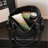 Multi-compartment soft leather tote bag women's shoulder messenger bag