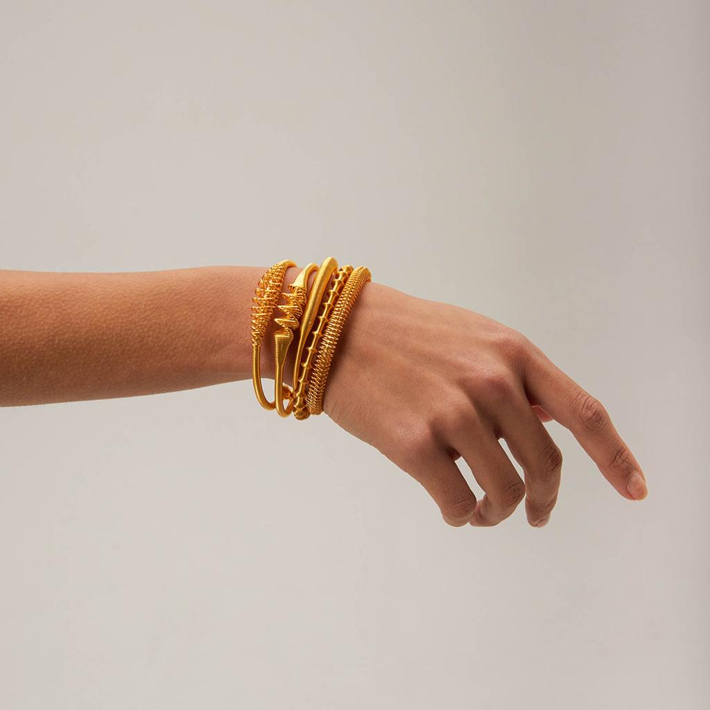 Adjustable Spring Bracelet Fashion Opening C Shaped Handchain Bohemian Stainless Steel Wristchain Bangle Women Accessory