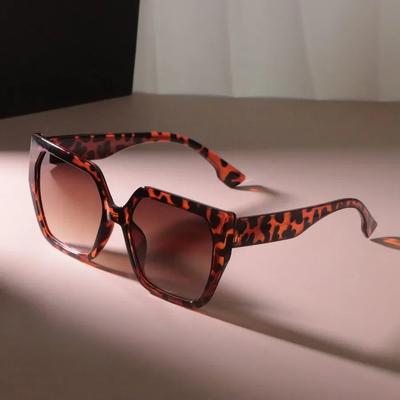 Lunettes de soleil carrées tendance de créateur pour femmes hommes grande monture miroir lunettes de soleil femme homme extérieur confortables