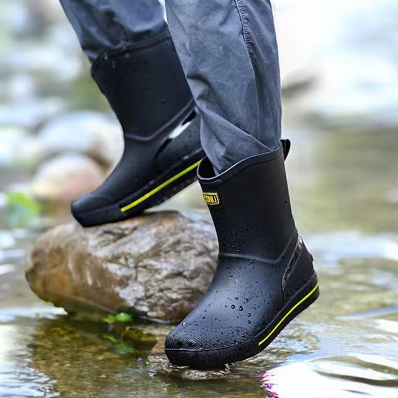 Outdoor Non-slip Fishing Rain Boots New Men's Fashion Mid-calf PVC Rain Boots Short Barrel Medium Barrel Waterproof Rain Boots
