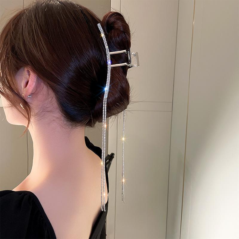 

Women Tassel Hair Claw Rhinestone Chain Fashion Crab Elegant Shark Clip Barrette Headdress Hairpin Women Girls Hair Accessories