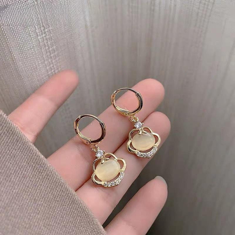 New opal Ruyi lock earrings female Internet celebrity versatile design sense ethnic style earrings