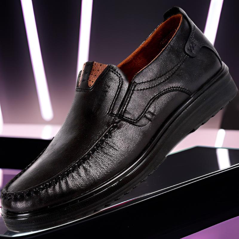 

Old ******* cloth shoes men s ****** and autumn business cloth shoes black glossy imitation leather shoes s**t-soled work shoes breathable men s shoes 38