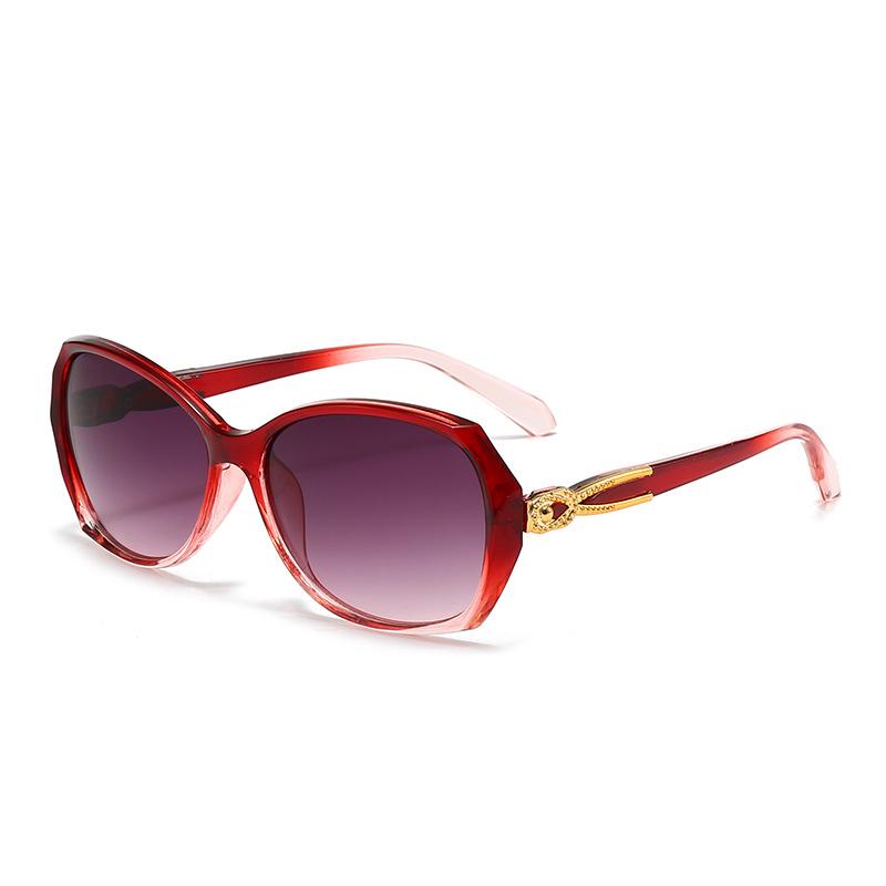 Sonnenbrille mit Kunststoffrahmen Hochwertige Sonnenbrille Kleiner Rahmen Gesichtsreparatur Damen Fremdenhandel Brillen Trend