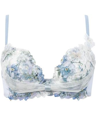 Bra Fits the Chest Well and Creates Beautiful Keeps Cleavage Even When Fits Up To G Large Size SX B70 [Wacoal] [Ribbon Bra, Lasts] Cleavage, Moving,