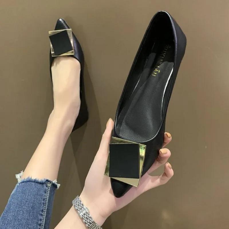 Fashion Pointed Toe Yellow Black Ladies Footwear Moccasins Slip-on Women's Flat Shoes Vacation Non 2025 Trend Chic and Elegant Popular