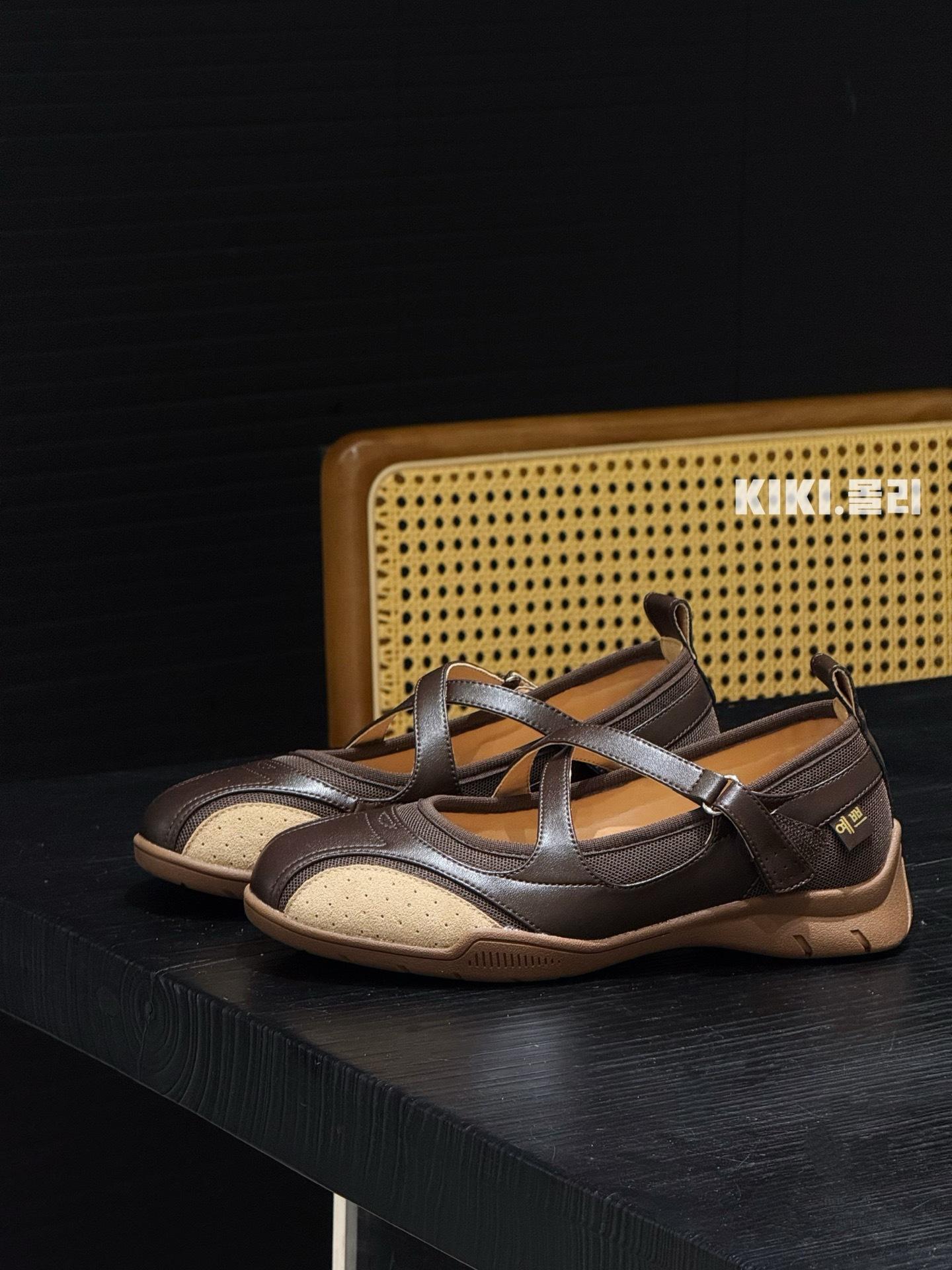 

Ретро туфли Мэри Джейн 2025 лето новые на толстой подошве нишевые балетного стиля увеличивающие рост с мелким вырезом кожаные повседневные одинарные туфли женские 35