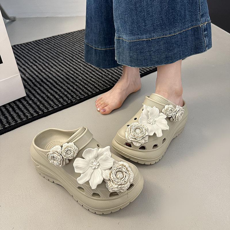 Flower hole shoes women's summer wear new breathable puffs fashionable versatile thick-soled beach bag head cool slippers