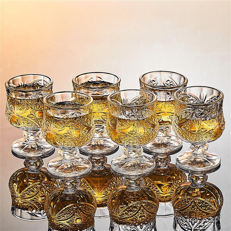 50ml Exquisite Cocktail Glass Vintage Carved Small Wine Glass Party Transparent Sweet Wine Glass Spirits Cup High End Drinkware