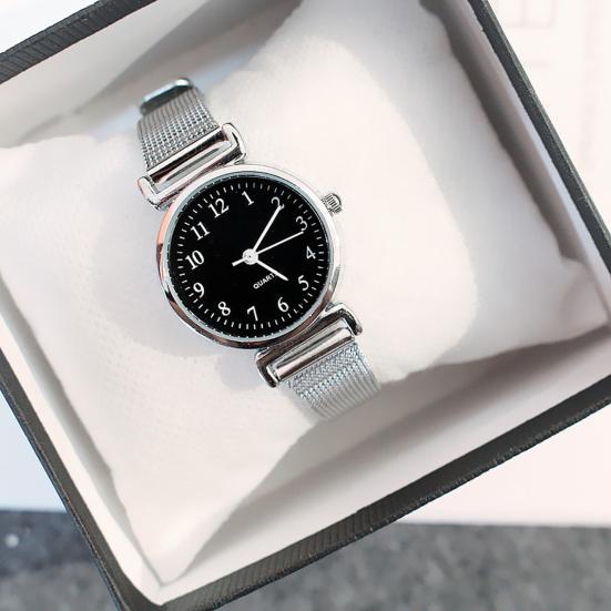 Dame Kvartsverk Klokke Sirkulær Skive Armbåndsur med Legeringsreim Damer Retro Analog Klokke for Hverdagslig Bruk Arbeid Dato