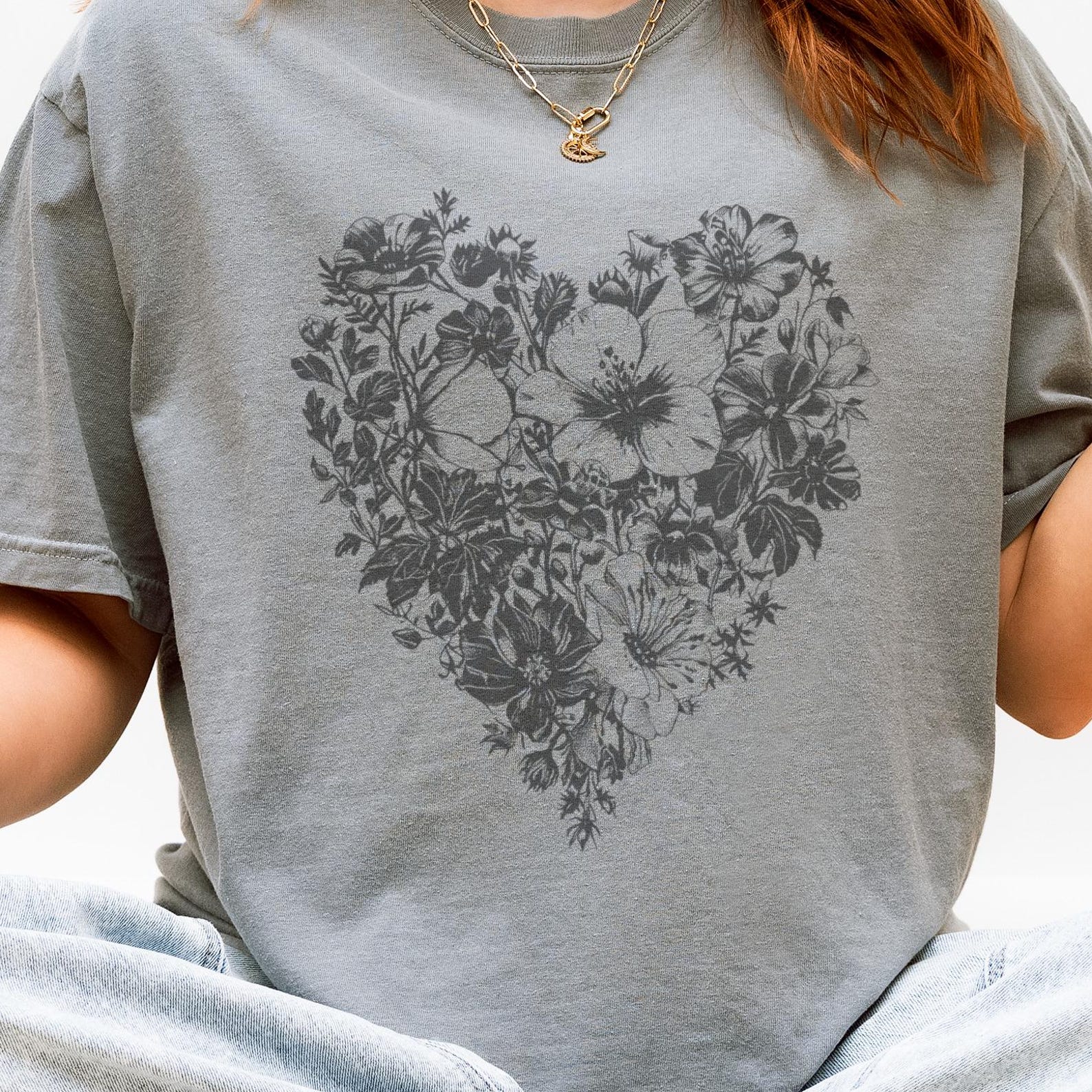 Floral Heart Botanical T-Shirt, Linocut Flower Design Unisex Tee 120