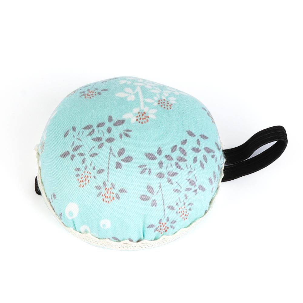1Pc Nette Ball-Geformt Taste Lagerung Werkzeug Floral Nähen Pin Kissen Nadel Halter Handgelenk Gurt
