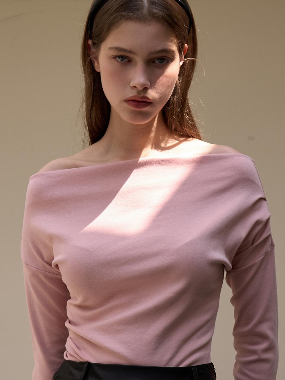 Eight Days A Week Off-Shoulder Long Sleeve T-Shirt Pink Ad327 Free