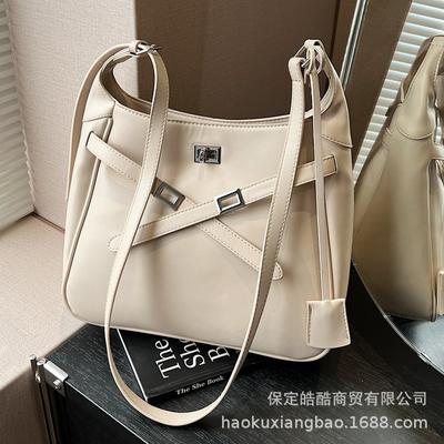 Large-capacity Bags Women's Spring and Summer Versatile 2025 New Simple Shoulder Bags Are Popular This Year for Commuting To Work Tote Bags