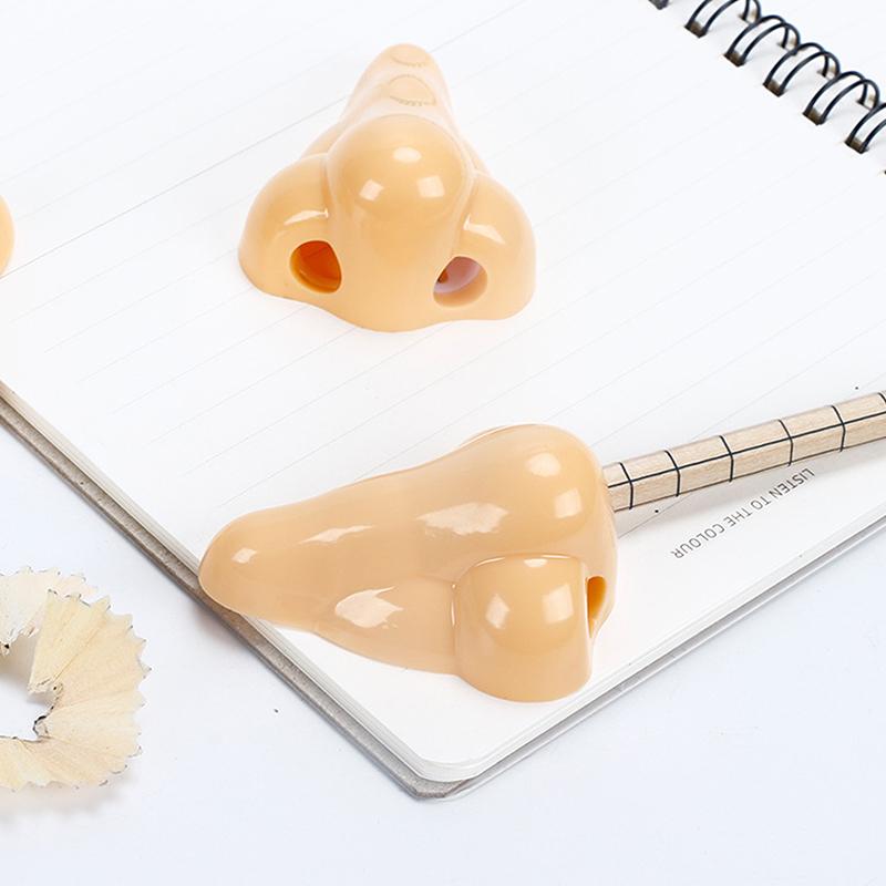 

1 шт. Креативная забавная точилка для карандашей с большим носом, ручной инструмент с двумя отверстиями, студенческие канцелярские товары