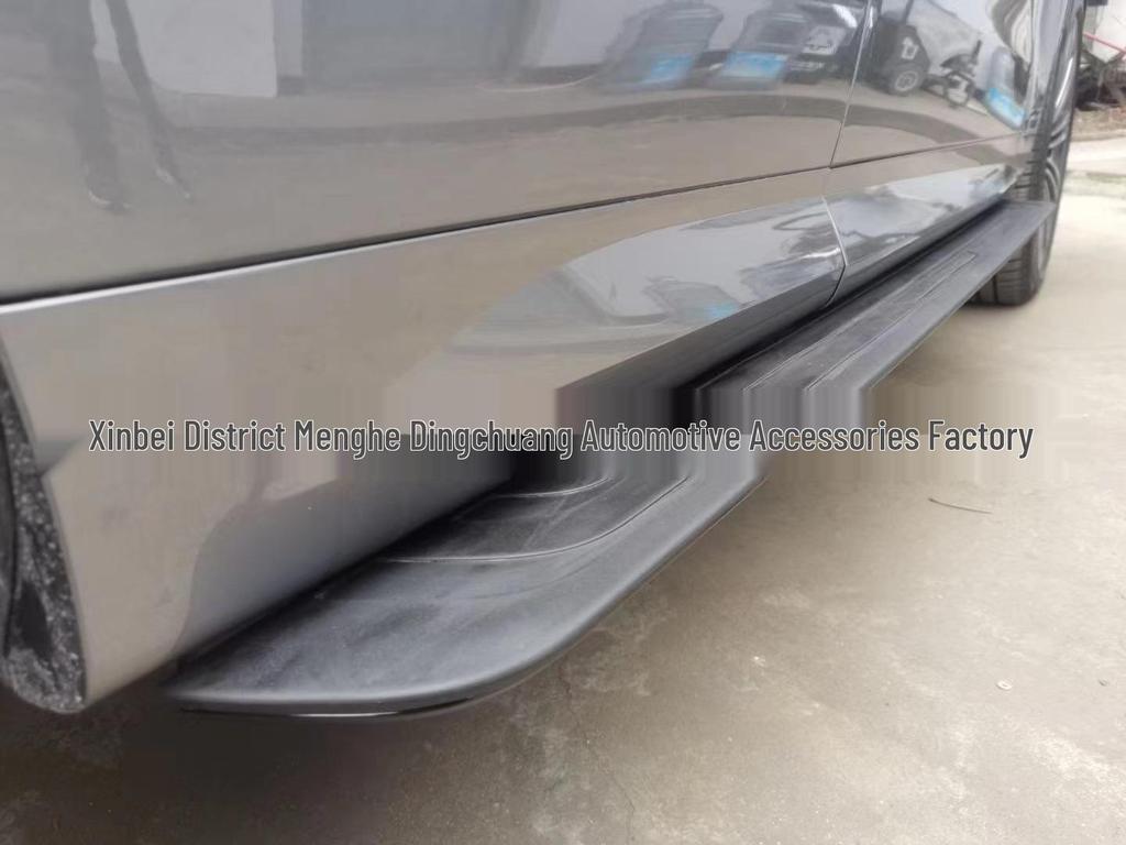 Compatible with 2023 Range Rover: Fixed Running Board Pedal Set.