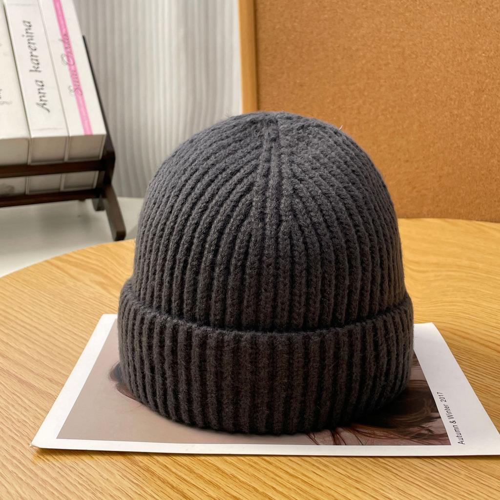 Winter All match Warm and Ear protecting Solid Color Light Plate Knitted Hat with Big Head Circumference and Face Shaping Small Cold Hat