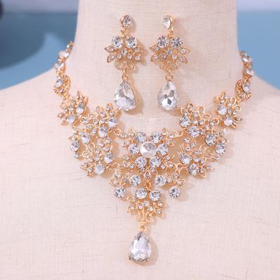 Damen Hängende Halskette Ohrringe Set Exquisiter Anhänger Braut Halskette Ohrringe für Brautjungfer Hochzeit Maskenball
