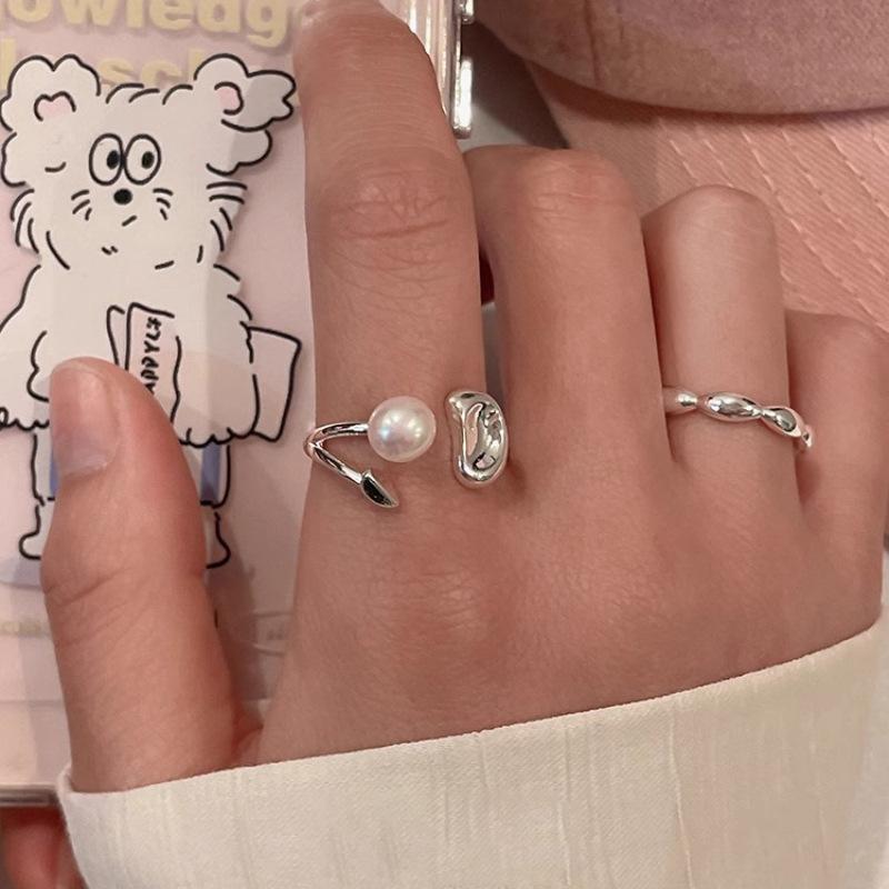 Irregular Pearl Open Ring Female Niche Design Individuality and Simplicity Can Be Adjusted Hundred with The Index Finger Ring Everyday Ring