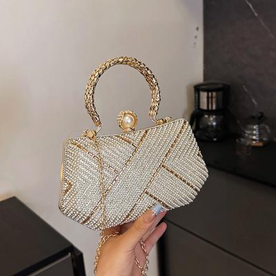 Women's Bag 2025 New European and American Fashion Rivet Shoulder Bag Niche Retro Versatile Portable Messenger Dinner Bag