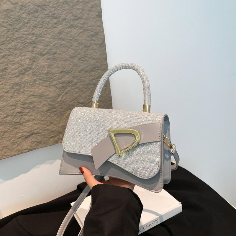 Fashion light luxury 2025 new foreign style Korean version popular retro casual solid color portable shoulder crossbody small square bag