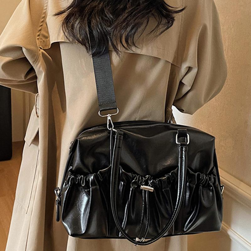 Retro Bag Large Capacity Women's Handbag 2025 New Simple Pleated Tote Bag Foreign Style Shoulder Armpit Bag