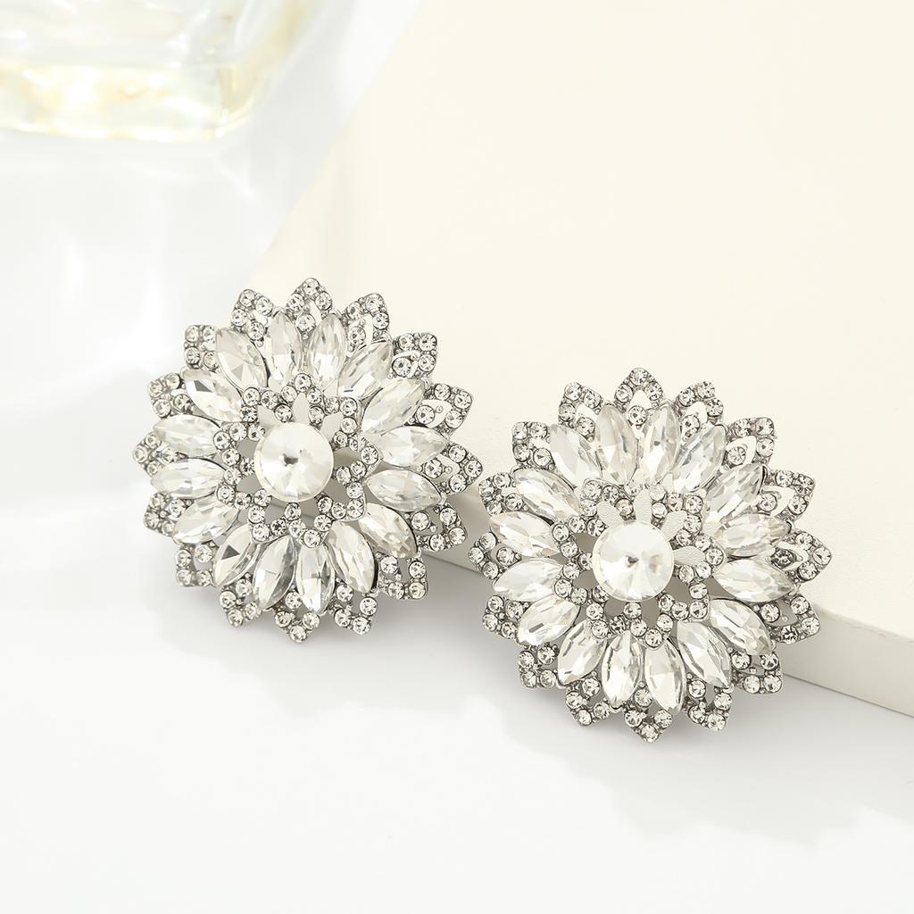 Luxury Full Rhinestone Flower Earrings For Women Exaggerated Fashionable Atmospheric Studs Temperament Versatile Commute Jewelry