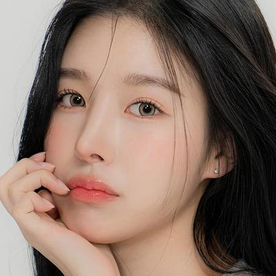 Měkká hnědá barva Odd I's - B043