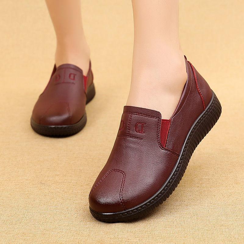 Wiosna Jesień Wygodne Płaskie Buty Skórzane Antypoślizgowe dla Osób w Średnim Wieku i Starszych Czarne Casualowe Buty dla Mamy Damskie Klasyczne Loafersy Mujer Zapatos