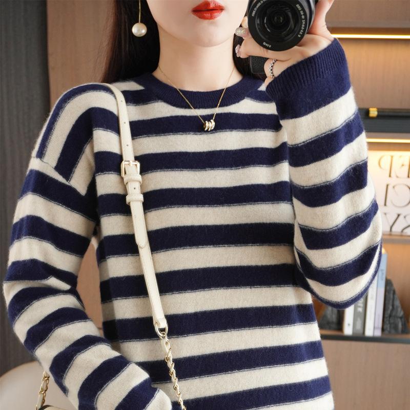 Andy Velvet Striped Round Neck Knitted Base Shirt for Women In Autumn and Winter Skin-friendly and Warm Pullover Top Loose and Versatile Sweater