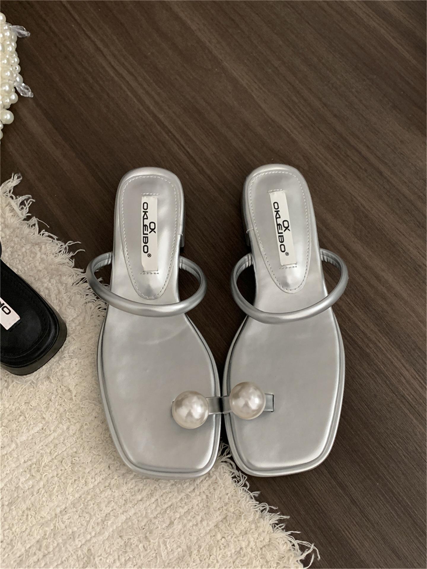 

okleiob2025 new summer thick heel pearl temperament slippers women s shoes summer wear fashion Korean version versatile 39 серебряный