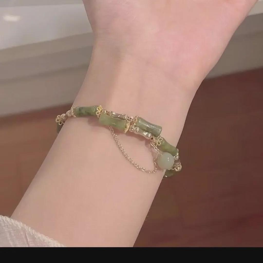 [Green Plum Wine] Bamboo Beaded Bracelet: High-End Chinese Design for Girlfriends
