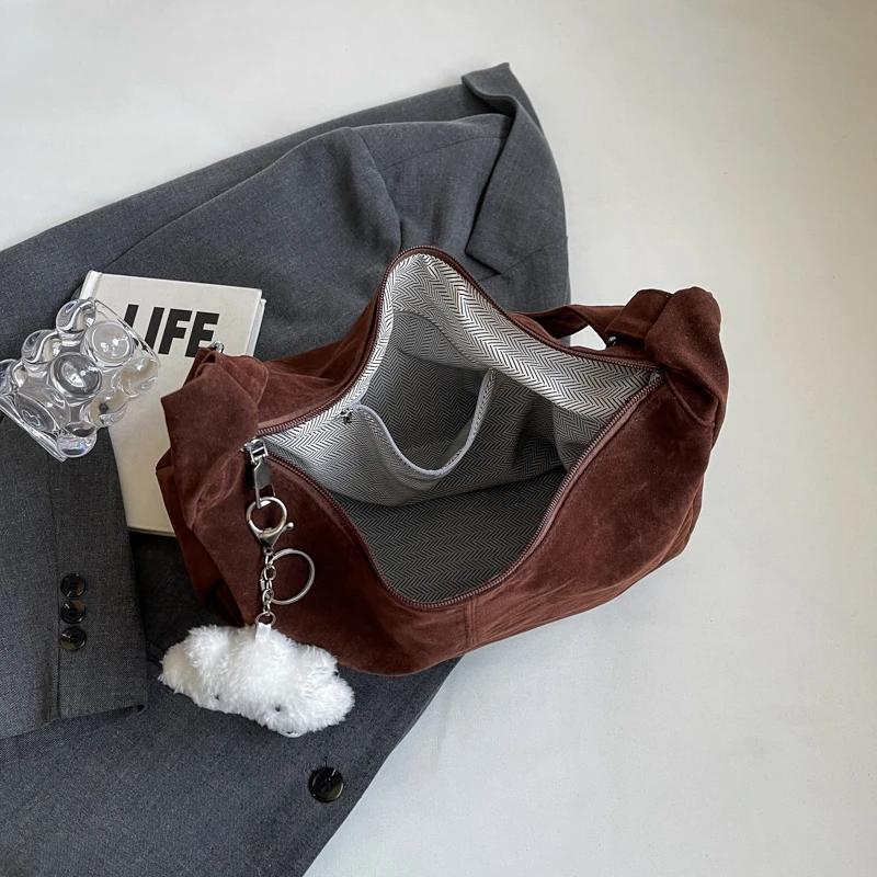 Matte Women's Crossbody Bag  Large Capacity  Pendulum Shoulder Bag  Niche Small Design  Retro