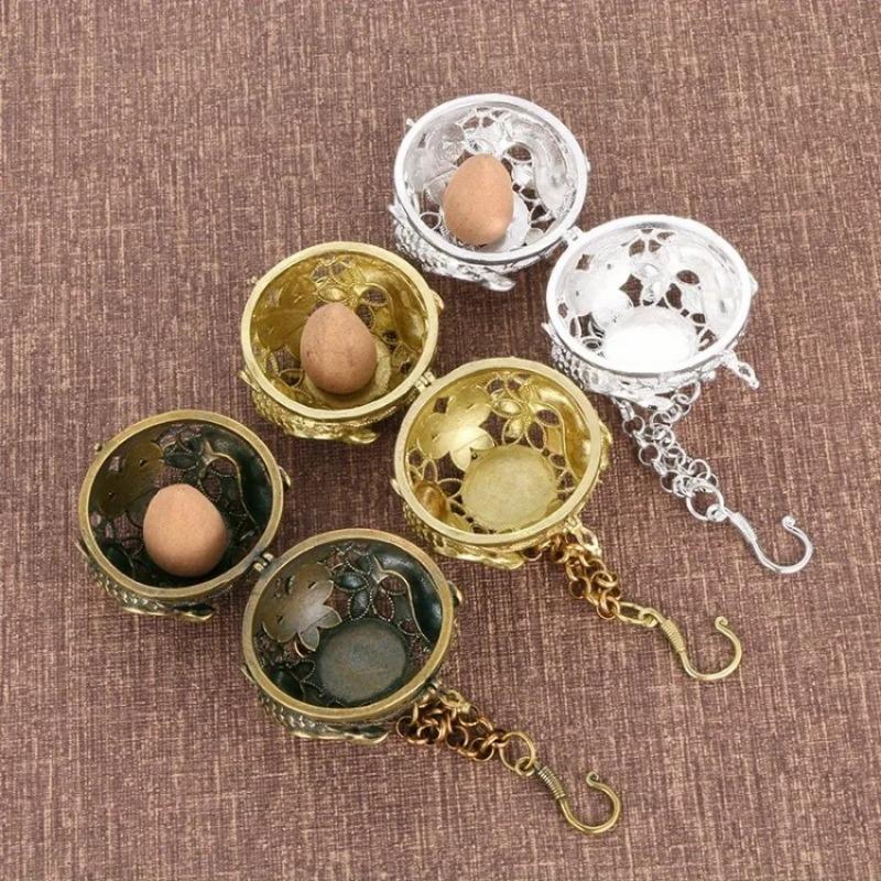 Vintage Copper Incense Burner Car Home Pendant Hollow Brass Sachet Ball Antique Fragrance Ball with Hollowed Home Fragrance Ball