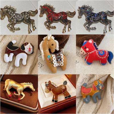 Retro Rhinestone Zodiac Horse Brooch: Elegant and Versatile Chinese Style Pin