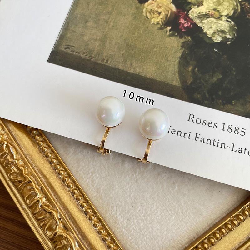 Korean Children's High-Gloss Pearl Luxury Necklace - Elegant Girl's Niche Clavicle Chain