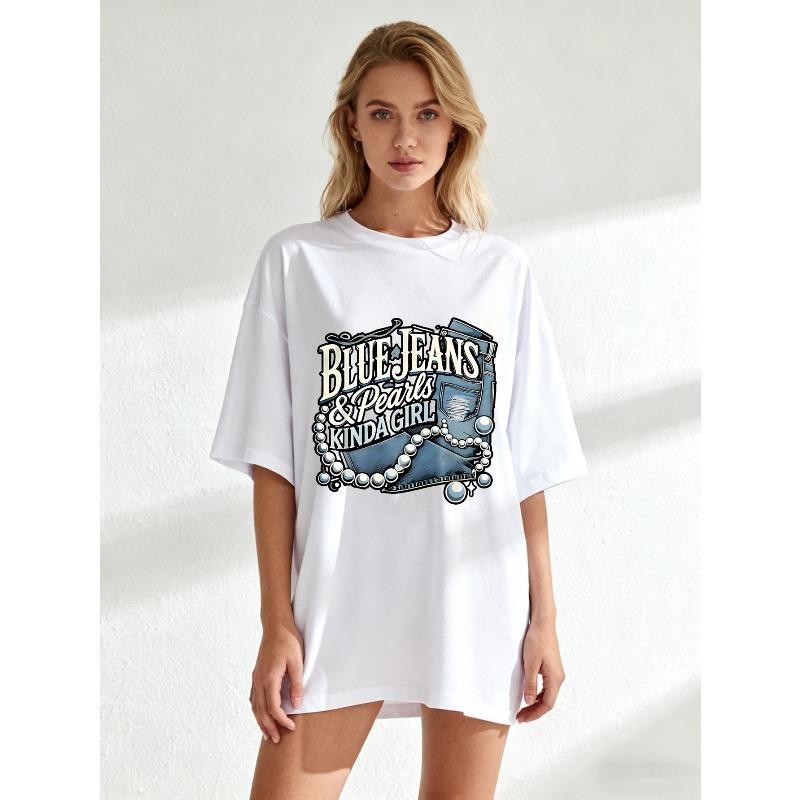 Black Oversized T-Shirt Blue Jeans And Pearls Kinda Girl Graphic Print Casual Summer Outfit For Women