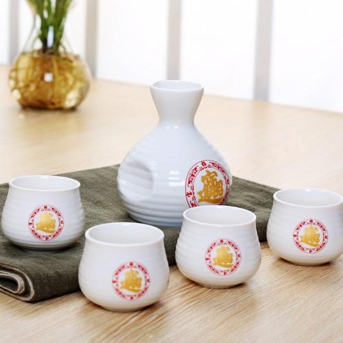 Japanese Style Sake Set Creative Ceramic Wine Set One Pot Four Cups Soju Bottle Cup for Restaurant Household Bar Accessories New