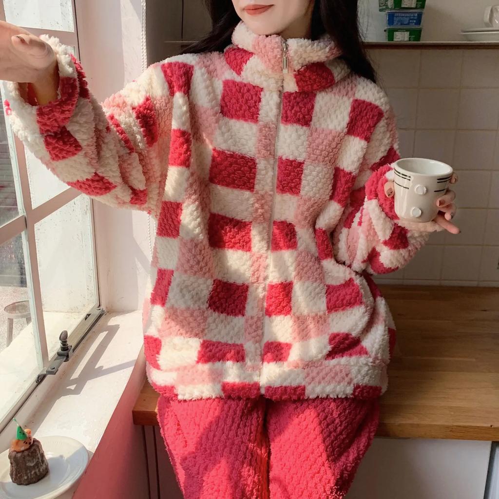 Thickened Coral Velvet 2-piece Pajamas Set, Large Size Flannel Pajamas, High Collar Trousers Set, Home Clothes, Women's Warm Home Clothes