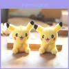 Adorável e Fofo Chaveiro de Pelúcia Pikachu de Cabelo Comprido Amuleto Macio e Aconchegante
