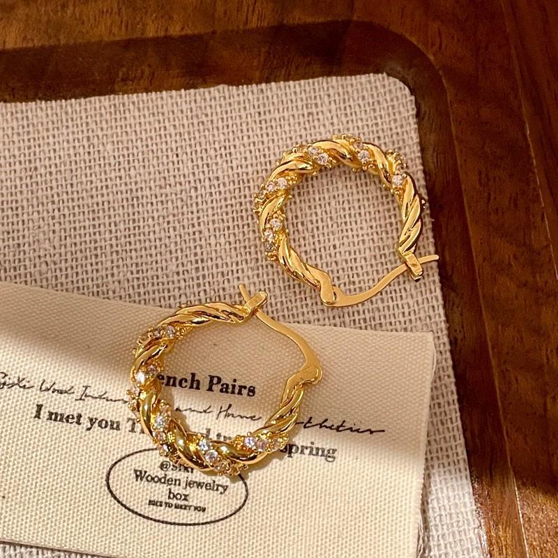 Personalized Twisted Retro Rhinestone Metal Hoop Earrings - Unique French High-End Style