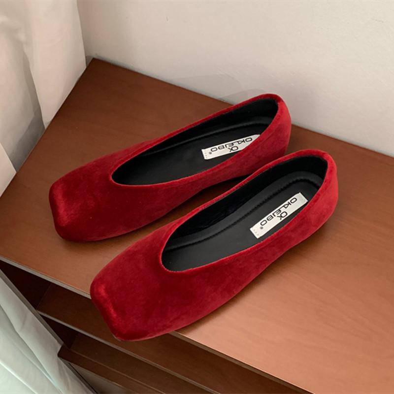 

Мода Bailamos Женские бархатные туфли-балетки Повседневные туфли для платья Балетки-лоферы Квадратный носок Неглубокие Мягкие балетки Классика Mujer 39 красный