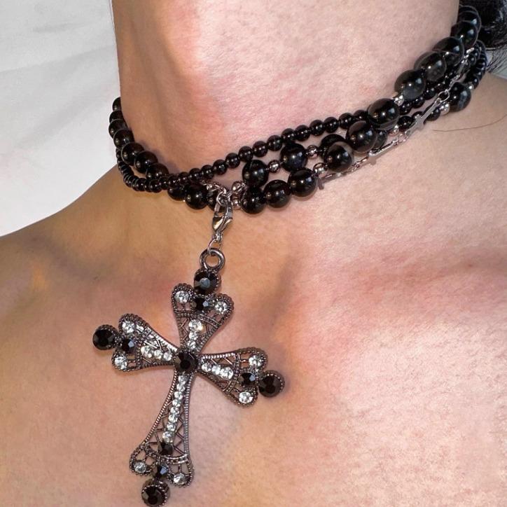 Hot Selling Goth Rose Flower Imitation Pearl Cross Pendant Necklace for MenMulti Layers Simulated Pearl Aesthetic Vintage Luxury