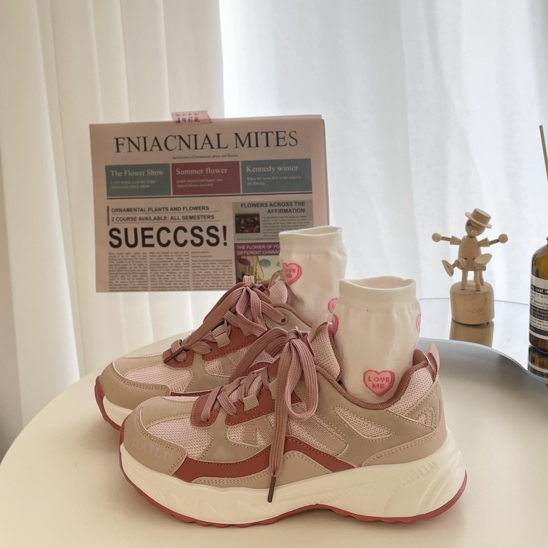 

2024 Баскетбольні черевики для чоловіків, дихаючі кросівки для пар на платформі, жіночі повсякденні кросівки для бігу 39