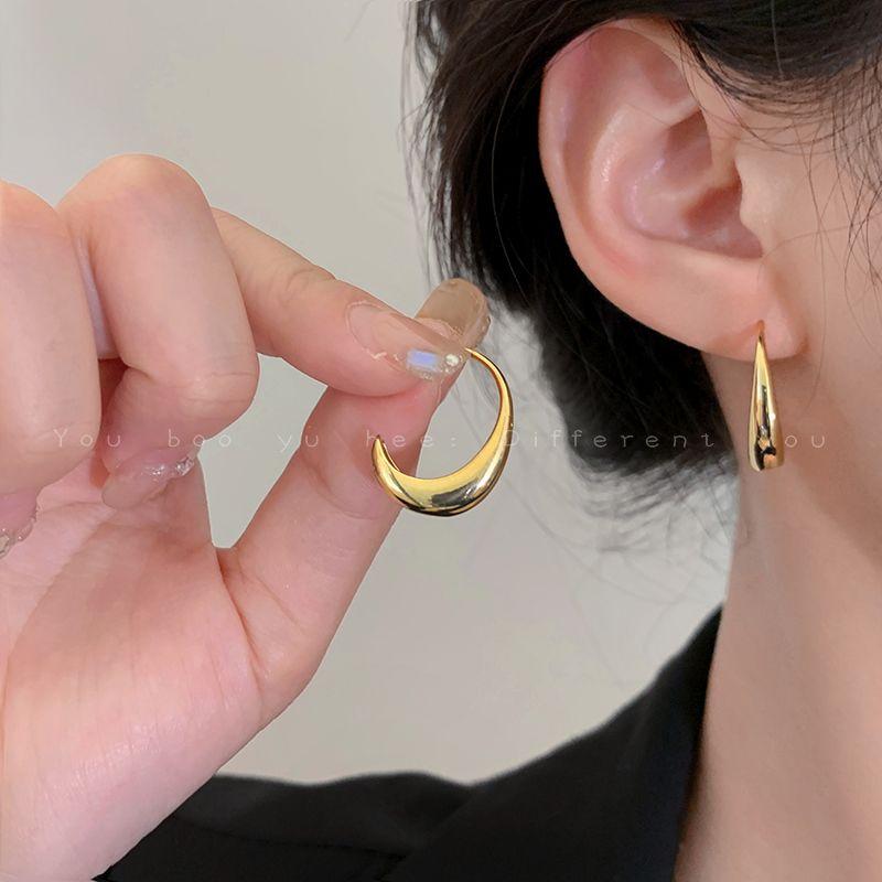 Cold Wind Best Selling Golden Women's Fashion Ear Rings Water Drop