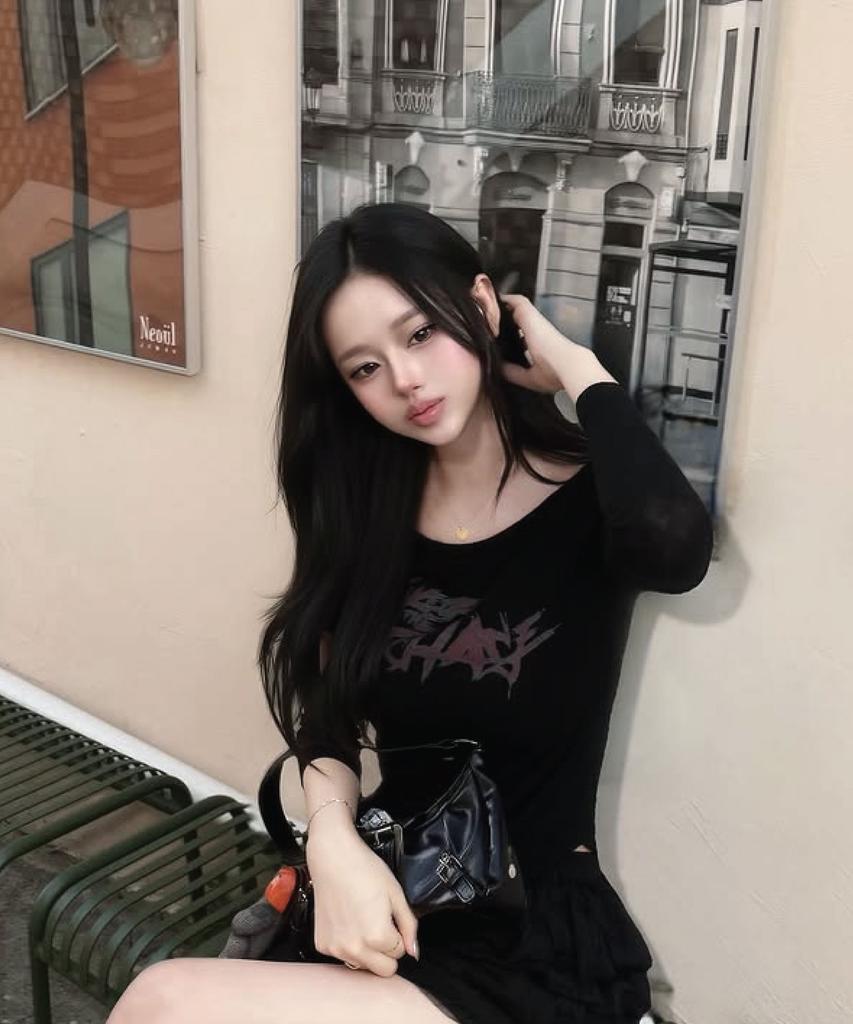 Keosaus Toc Asymmetrical Long Sleeve - Black