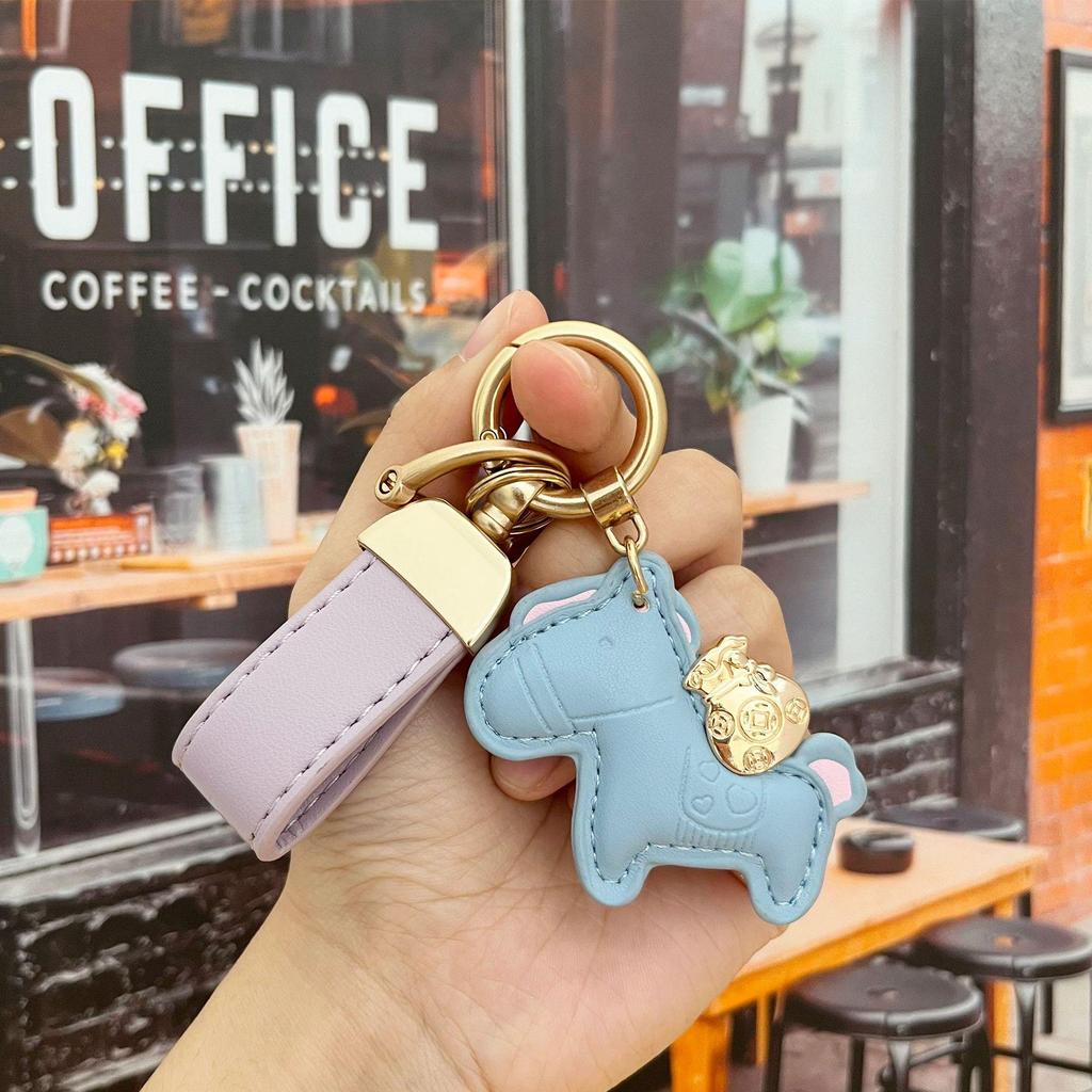 Portachiavi in Pelle con Ciondolo Pony Cartone Animato: Braccialetto della Ricchezza Immediata per Coppie, Accessorio per Auto e Borsa