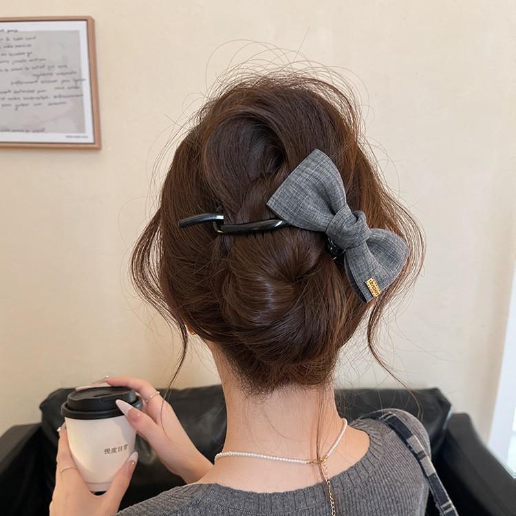 Stoffschleifen-Haarspange, schlicht, modisch und vielseitig, hochwertiges Gefühl, Temperament mit Federklemme am Hinterkopf, exquisiter Nischen-Haarschmuck