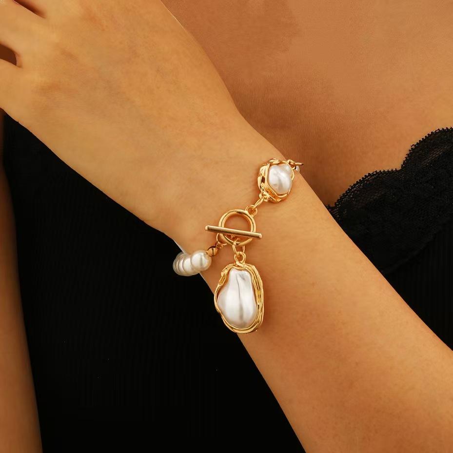 Baroque Pearl Choker - European & American Style with Irregular Design, Simple Metal Open Necklace